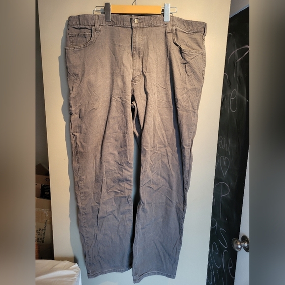 Men Carhartt Pants Relaxed Fit, Size 42x32 - Picture 2 of 8